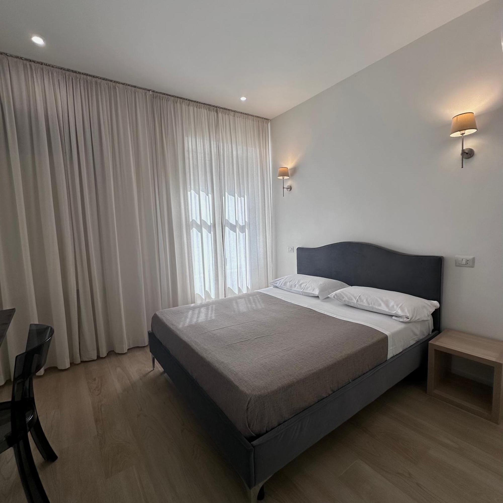 Gualtieri B&B - Luxury Rooms San Giorgio a Cremano Δωμάτιο φωτογραφία